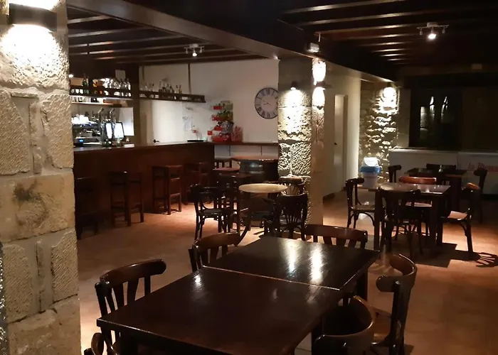 La De بيت ريفي *